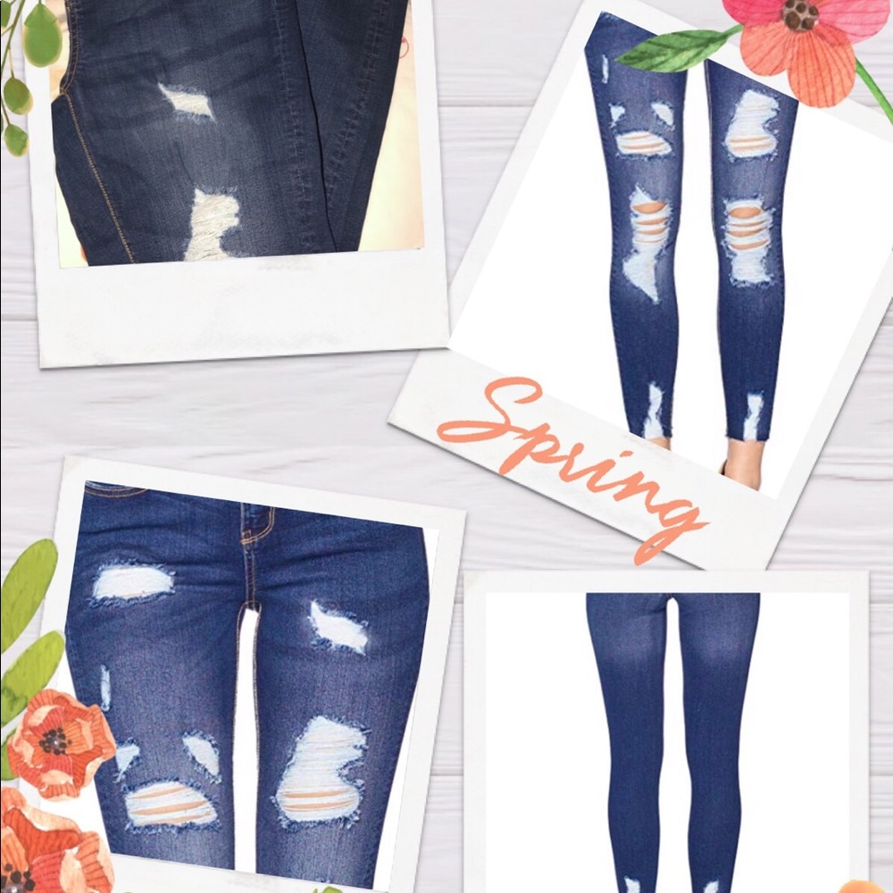 Medium wash distressed denim NWT!! Super cute!